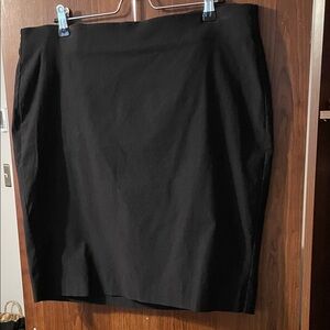 Elle Black Pencil Skirt